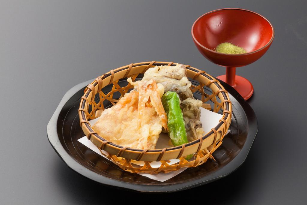 מלון יוזאווה Mikunitoge Onsen Oyado Honjin מראה חיצוני תמונה