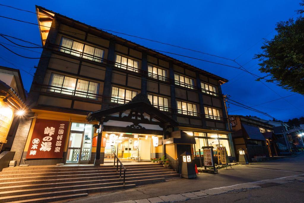 מלון יוזאווה Mikunitoge Onsen Oyado Honjin מראה חיצוני תמונה