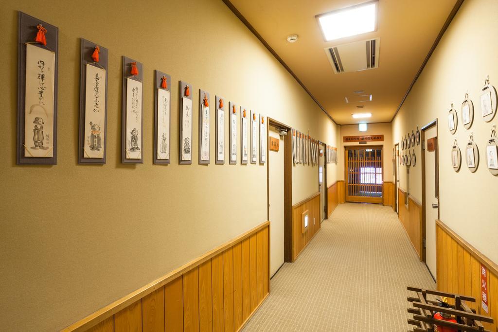 מלון יוזאווה Mikunitoge Onsen Oyado Honjin מראה חיצוני תמונה